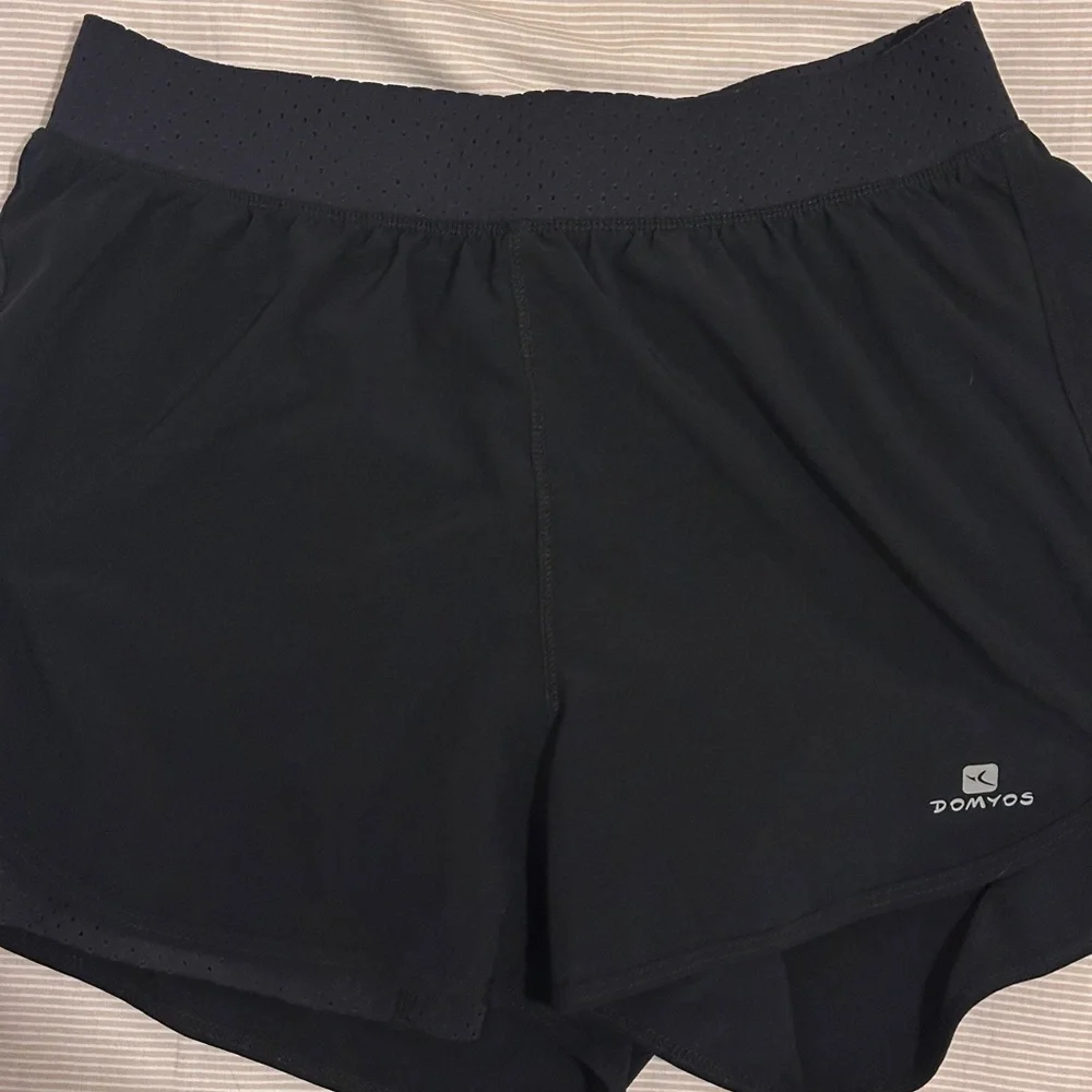 Domyos Black Athletic Skirt - Picture 2 of 2